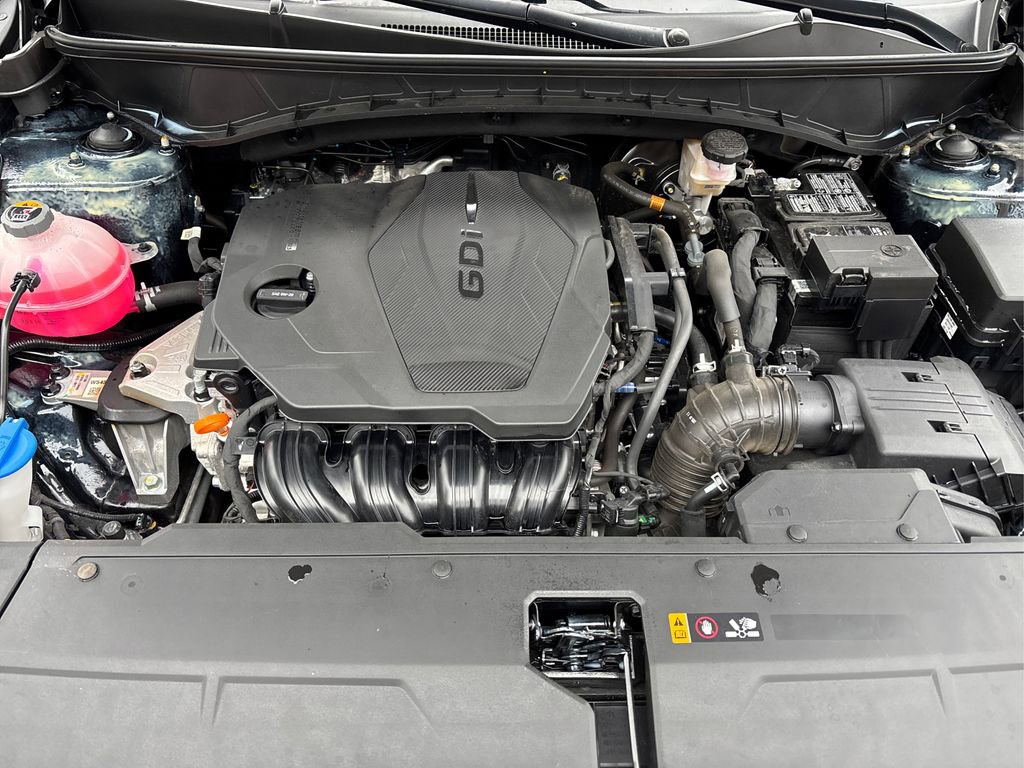 Certified 2025 Hyundai Tucson SE image 13