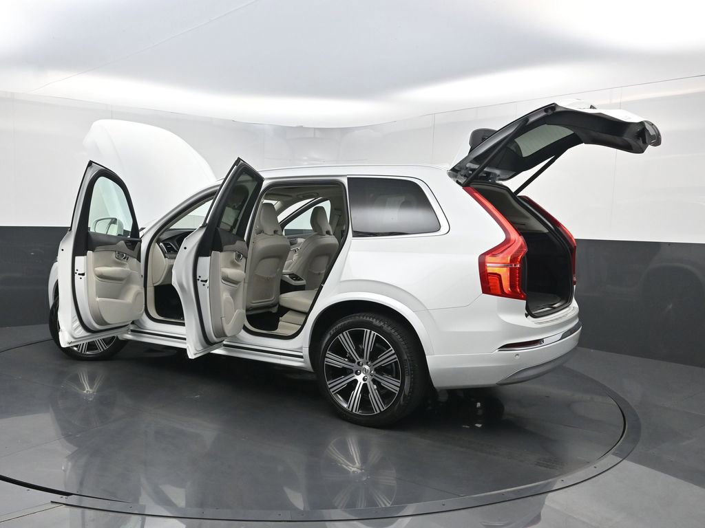 Used 2022 Volvo XC90 T6 Inscription w/ Climate Package image 40