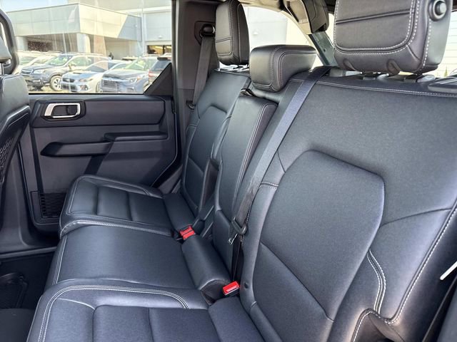 Used 2025 Ford Bronco Big Bend image 15