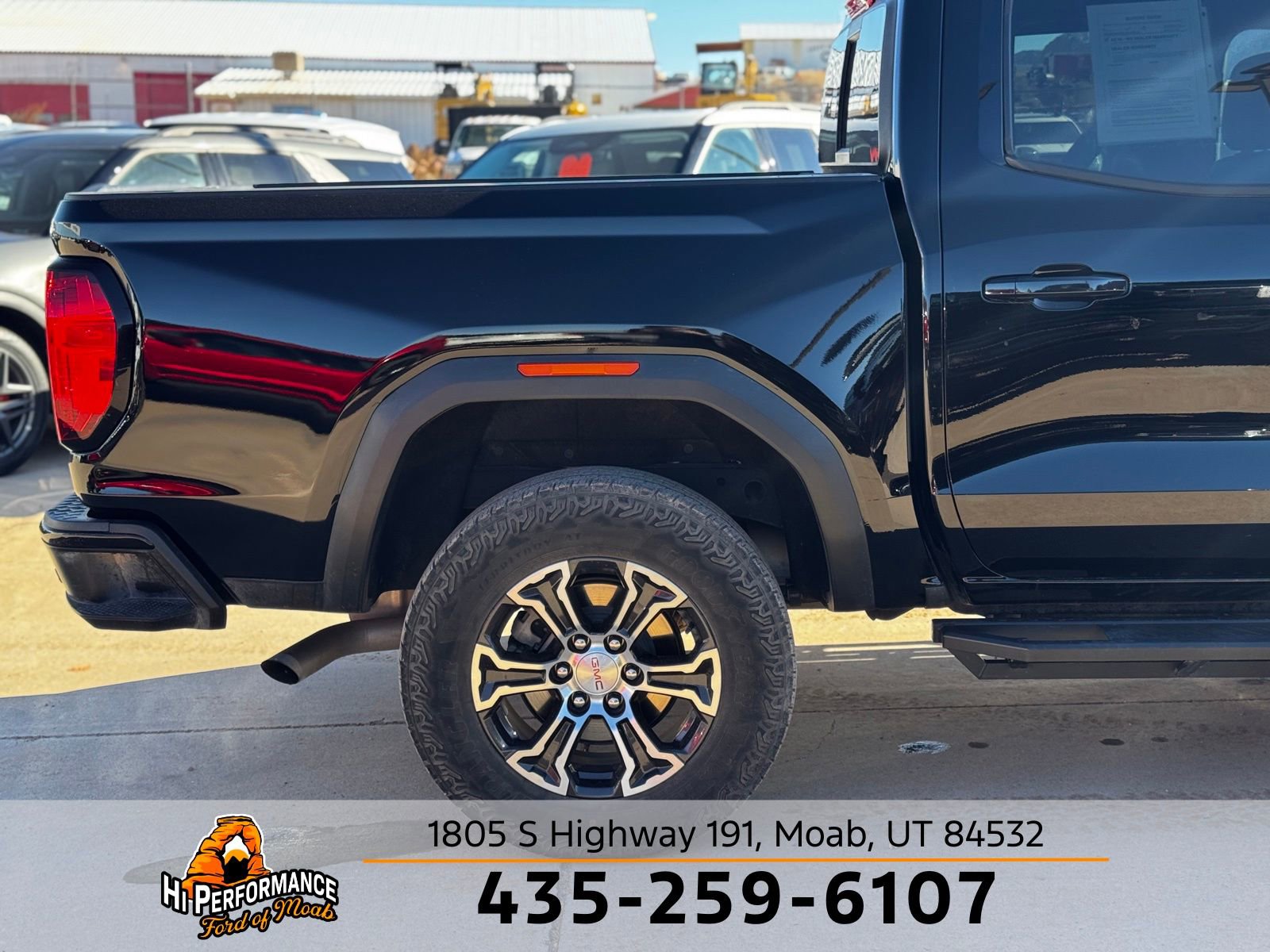 Used 2023 GMC Canyon AT4 w/ AT4 Premium Package image 6