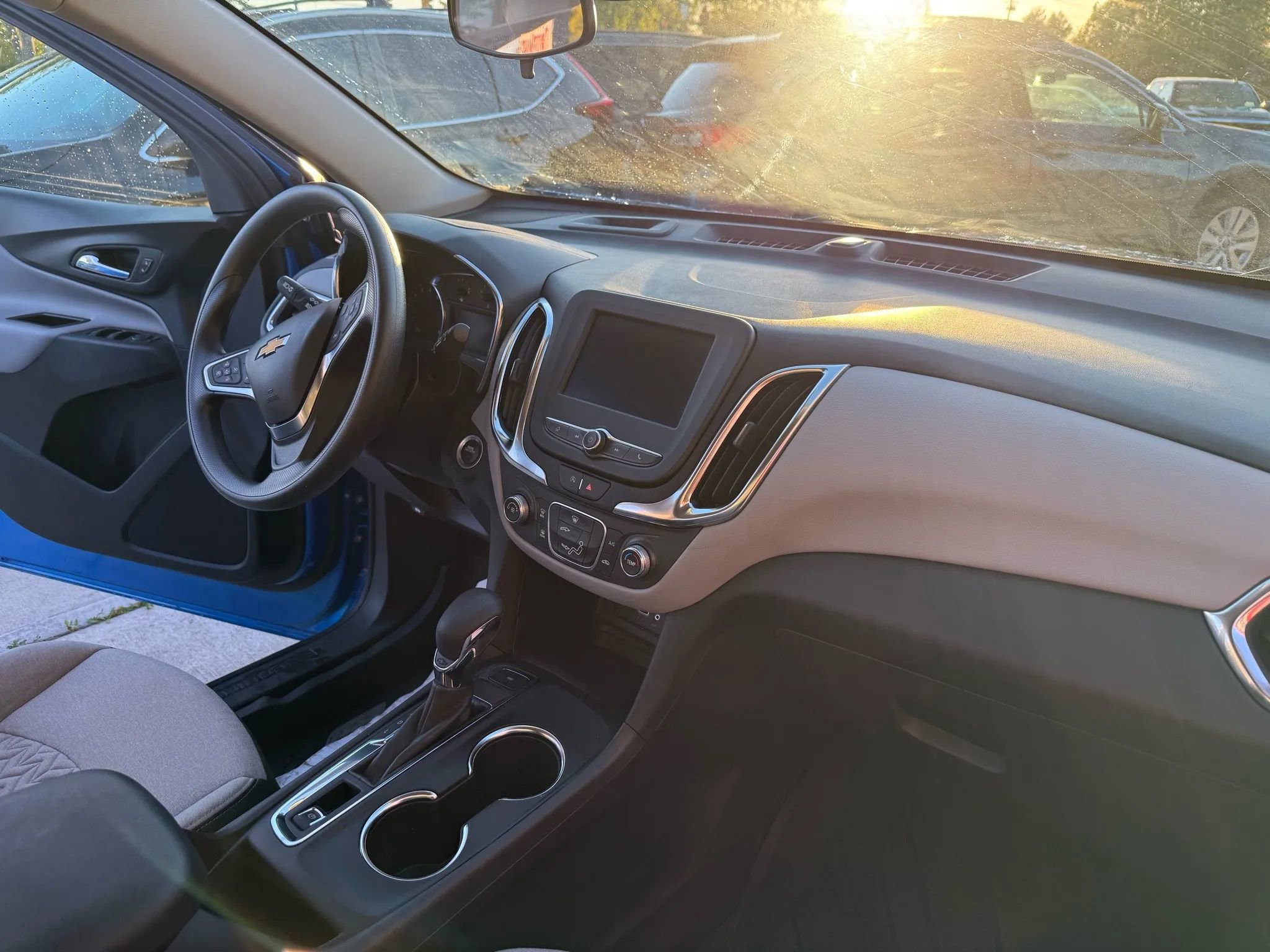 Used 2024 Chevrolet Equinox LS w/ LS Convenience Package image 13