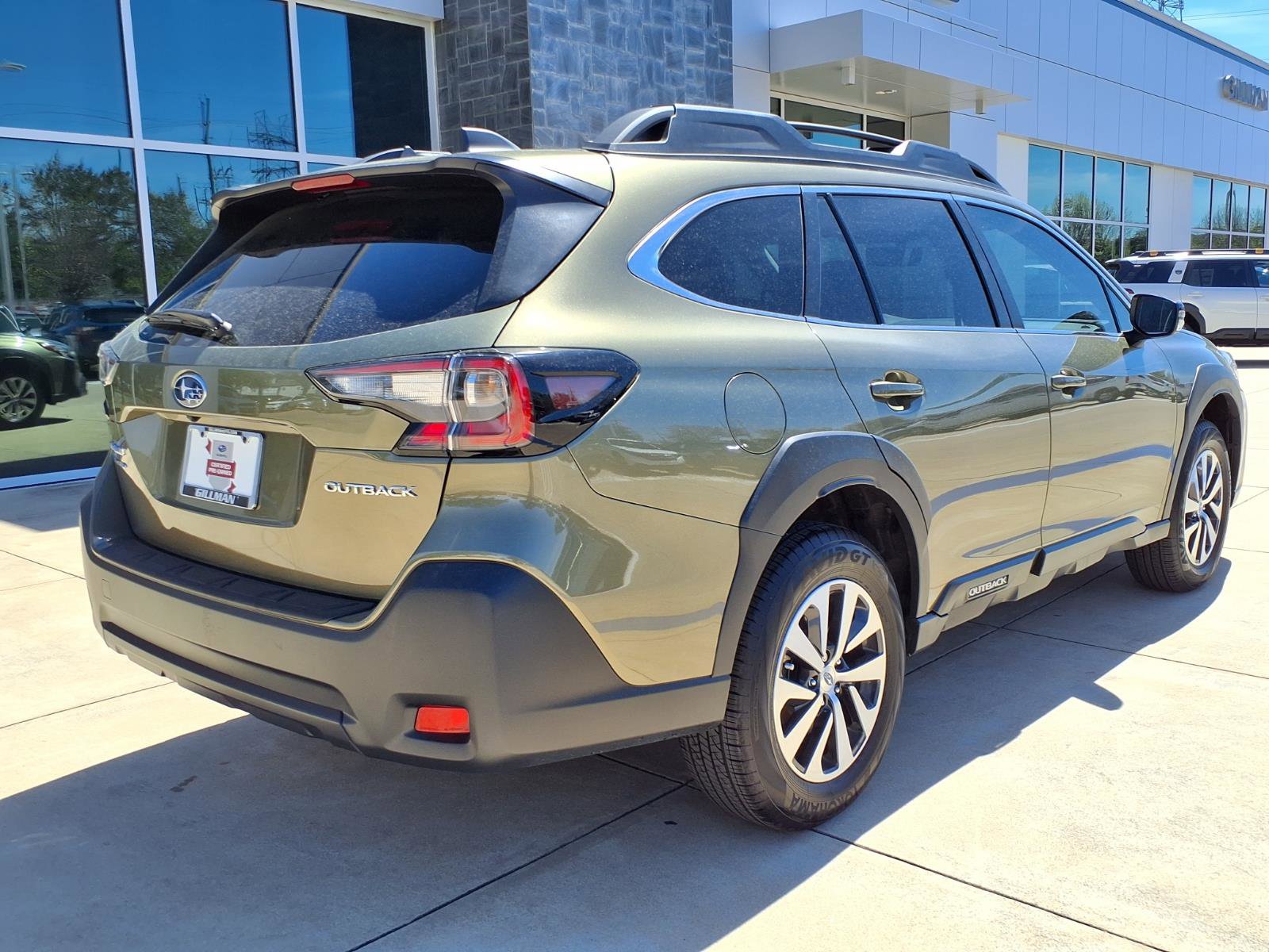 Certified 2025 Subaru Outback Premium w/ Popular Package #1A image 23