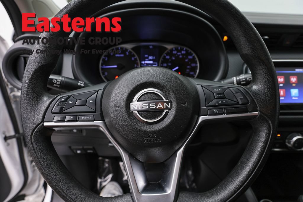 Used 2022 Nissan Kicks S FWD image 10