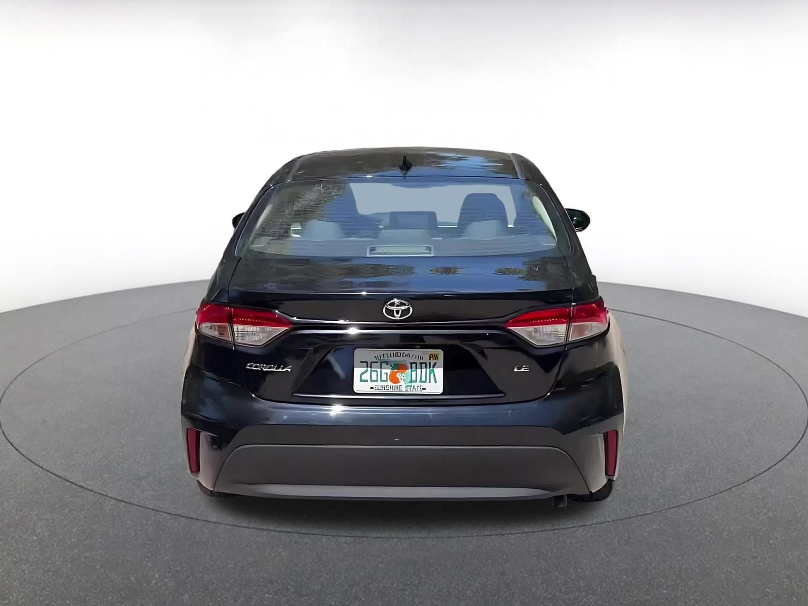 Used 2025 Toyota Corolla LE FWD image 12