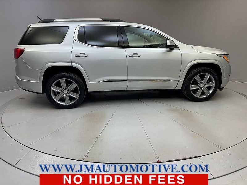 Used 2019 GMC Acadia Denali image 6