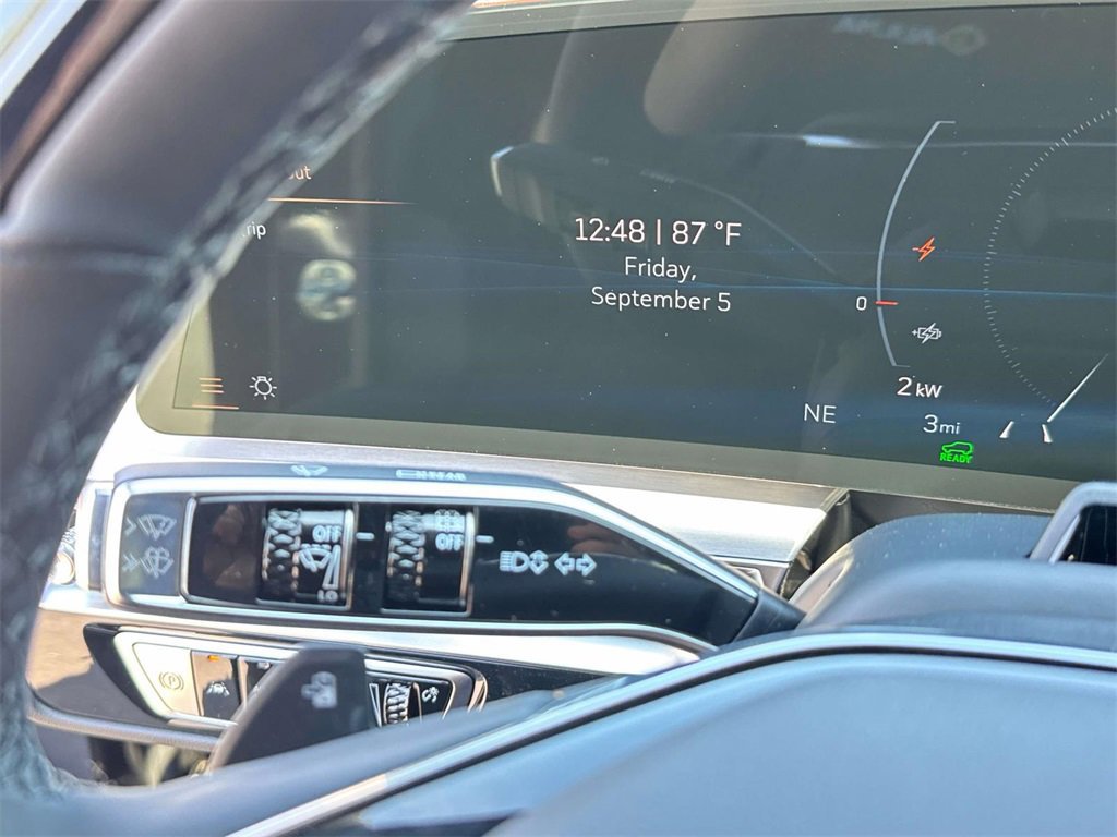 New 2026 Cadillac Lyriq Premium Luxury image 17