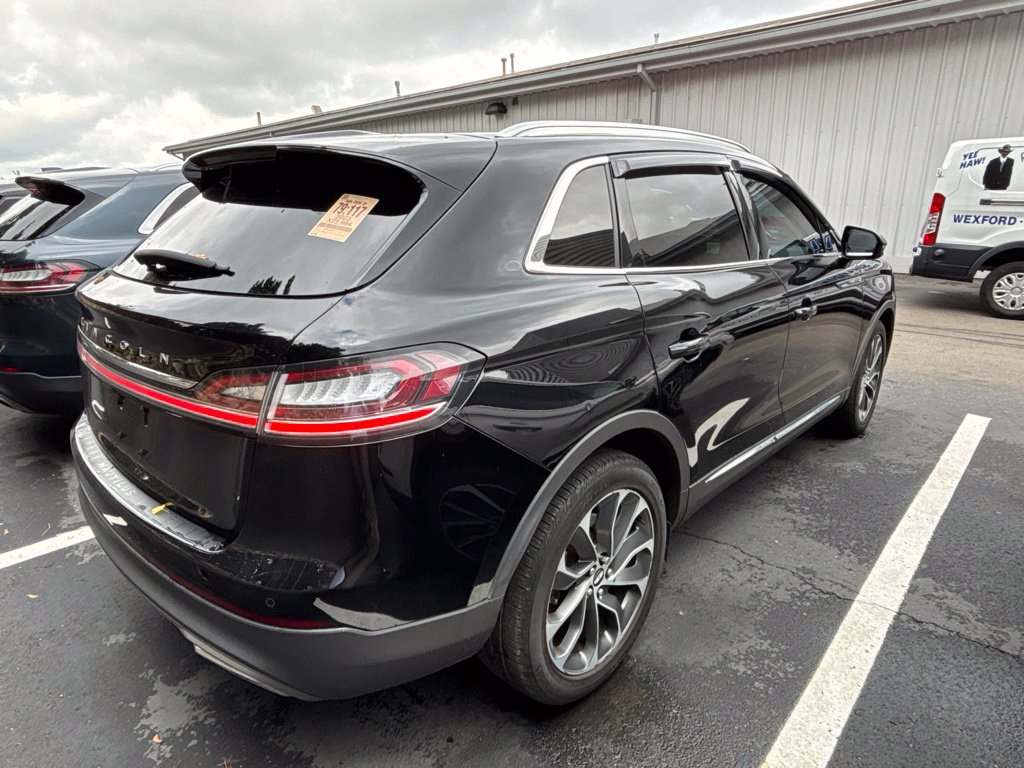 Used 2023 Lincoln Nautilus Reserve w/ Luxury Package AWD/4WD image 4