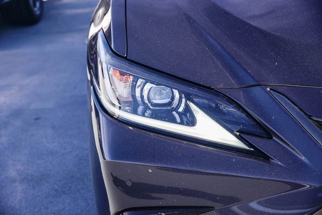 Used 2023 Lexus ES 350 F Sport w/ Accessory Package (Z2) image 11