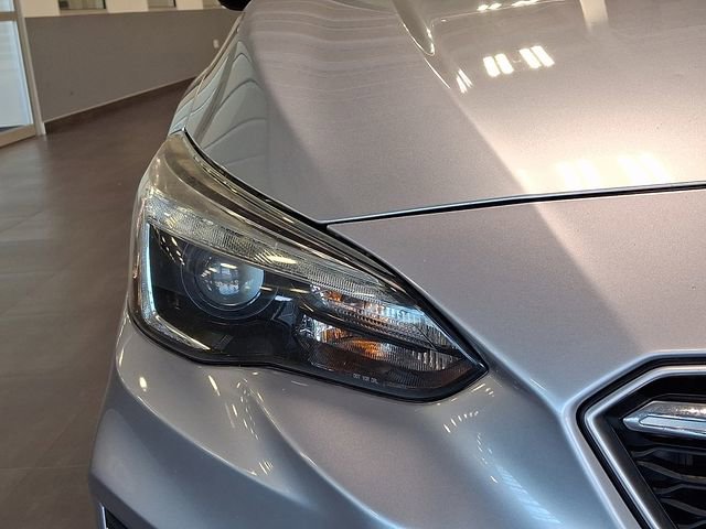 Used 2017 Subaru Impreza 2.0i Limited w/ Popular Package #4A AWD/4WD image 8