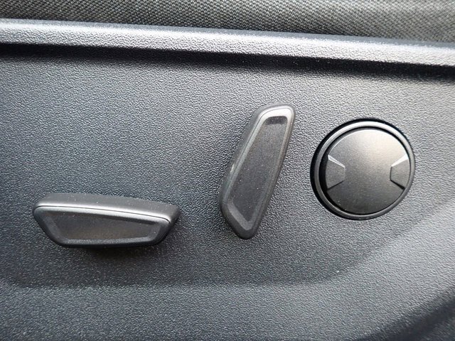 Certified 2022 Ford F150 XLT w/ Equipment Group 302A High image 24