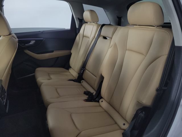 Used 2025 Audi Q7 2.0T Premium Plus AWD/4WD image 17