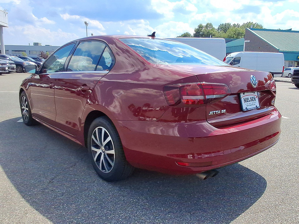 Used 2017 Volkswagen Jetta SE FWD image 28
