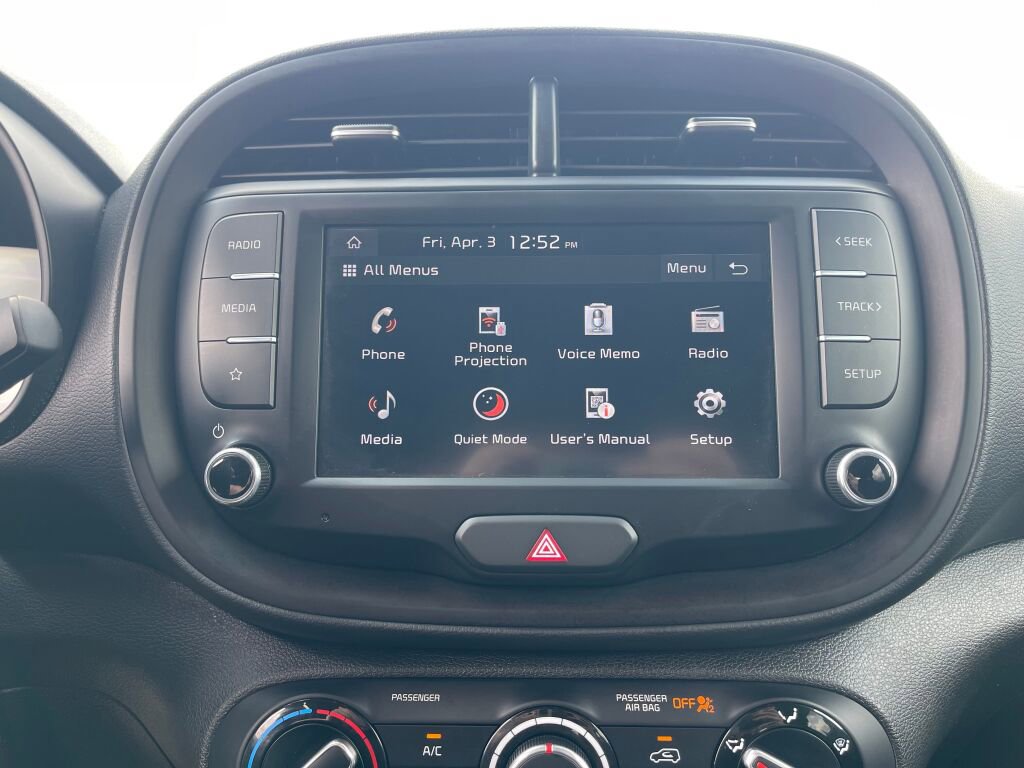 Used 2024 Kia Soul LX w/ Option Group 015 FWD image 9