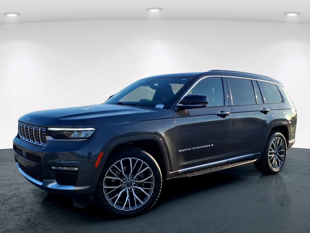 Used 2024 Jeep Grand Cherokee L Summit AWD/4WD image 2