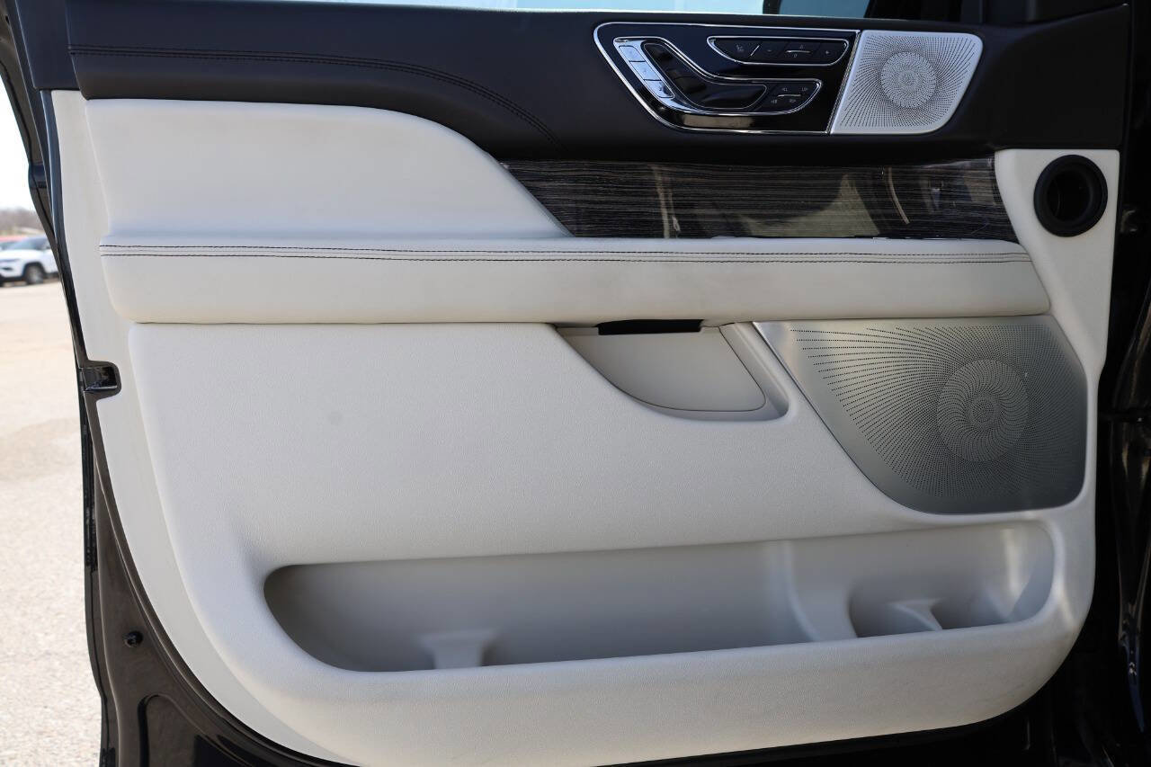 Used 2019 Lincoln Navigator L Black Label image 12