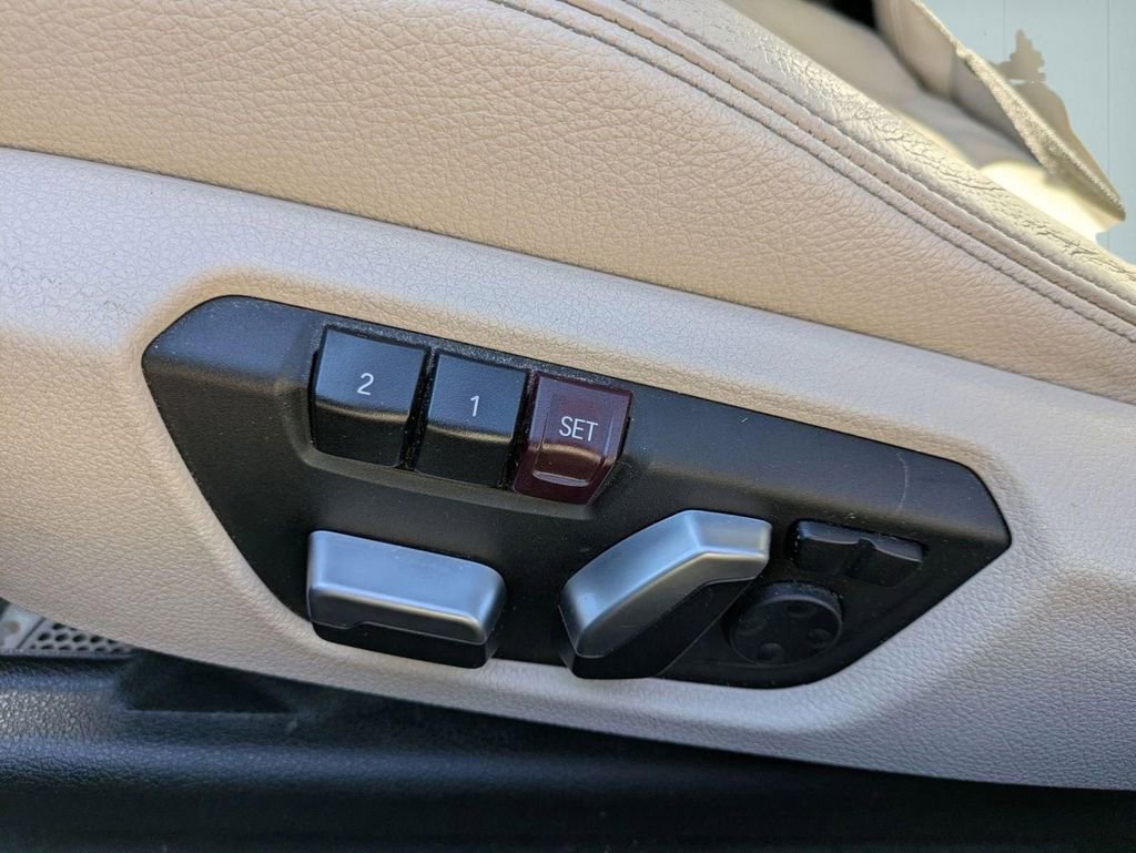 Used 2017 BMW 230i xDrive Coupe image 12