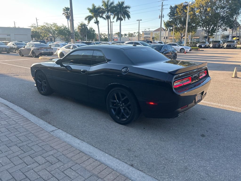 Used 2023 Dodge Challenger R/T w/ Blacktop Package image 5