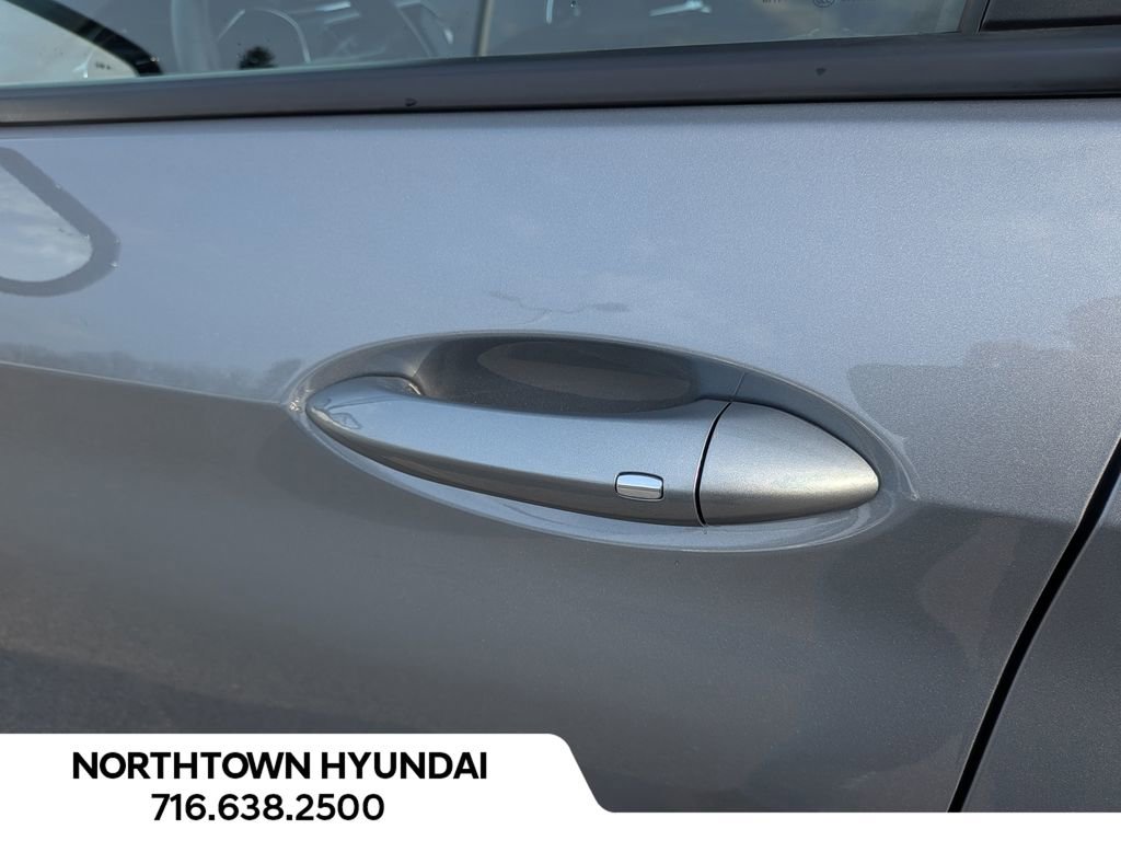 Used 2023 Chevrolet TrailBlazer ACTIV w/ Convenience Package image 35