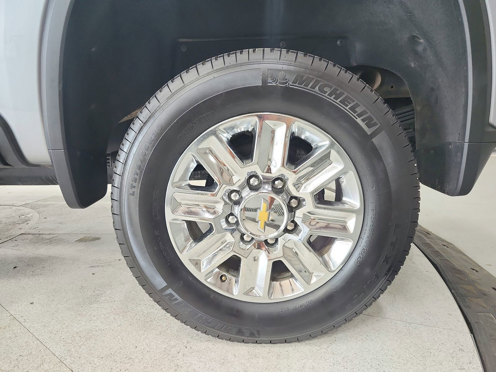 Used 2024 Chevrolet Silverado 2500 High Country w/ Technology Package image 49