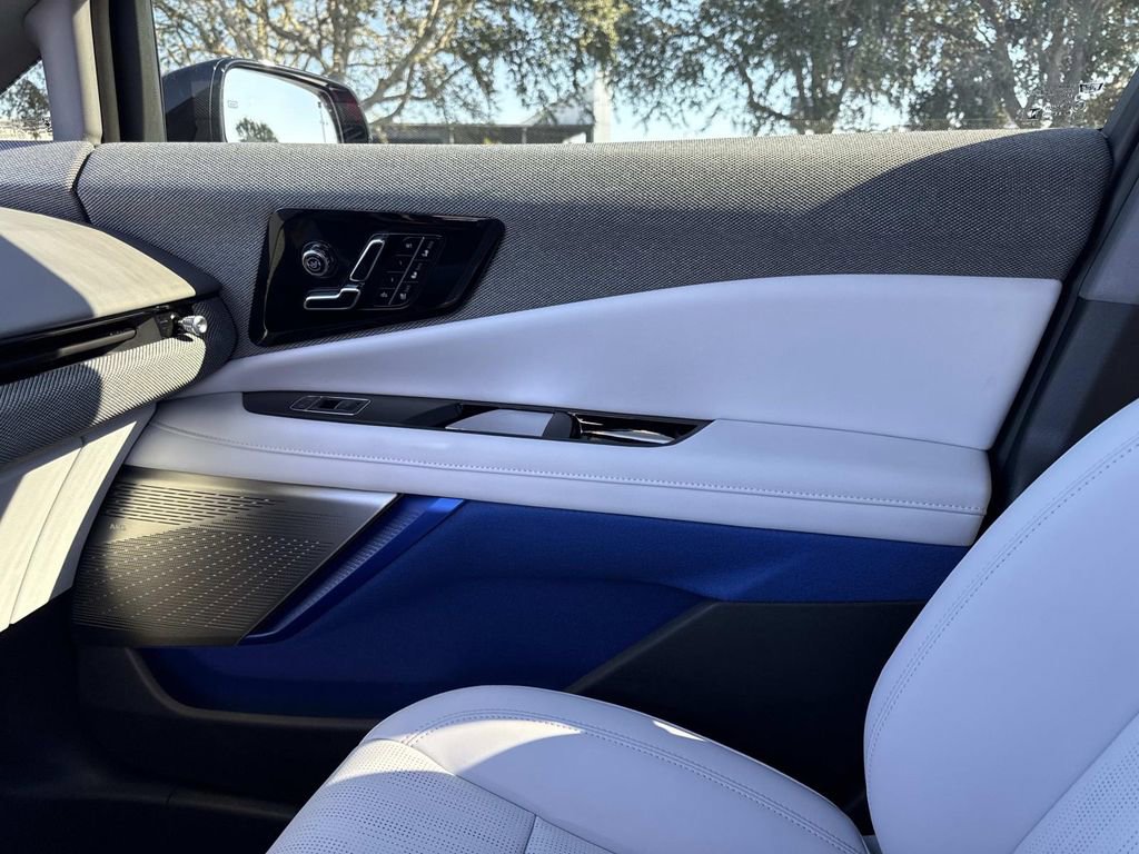 New 2026 Cadillac Optiq Sport 2 image 22