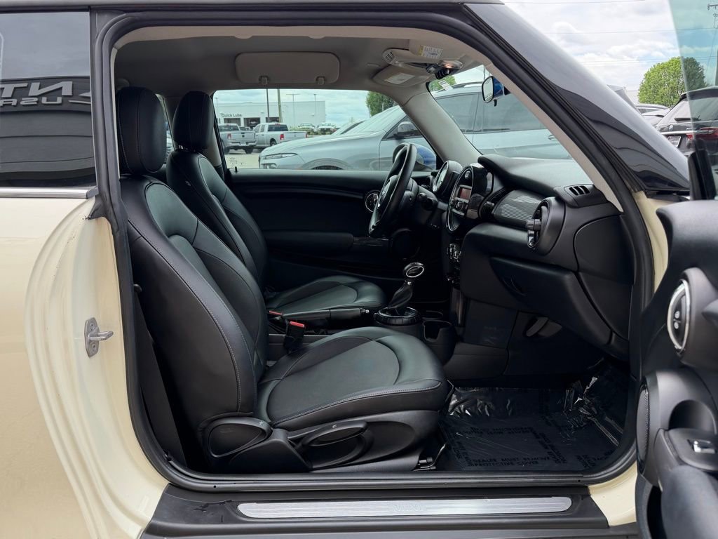 Used 2014 MINI Cooper 2-Door Hardtop FWD image 18