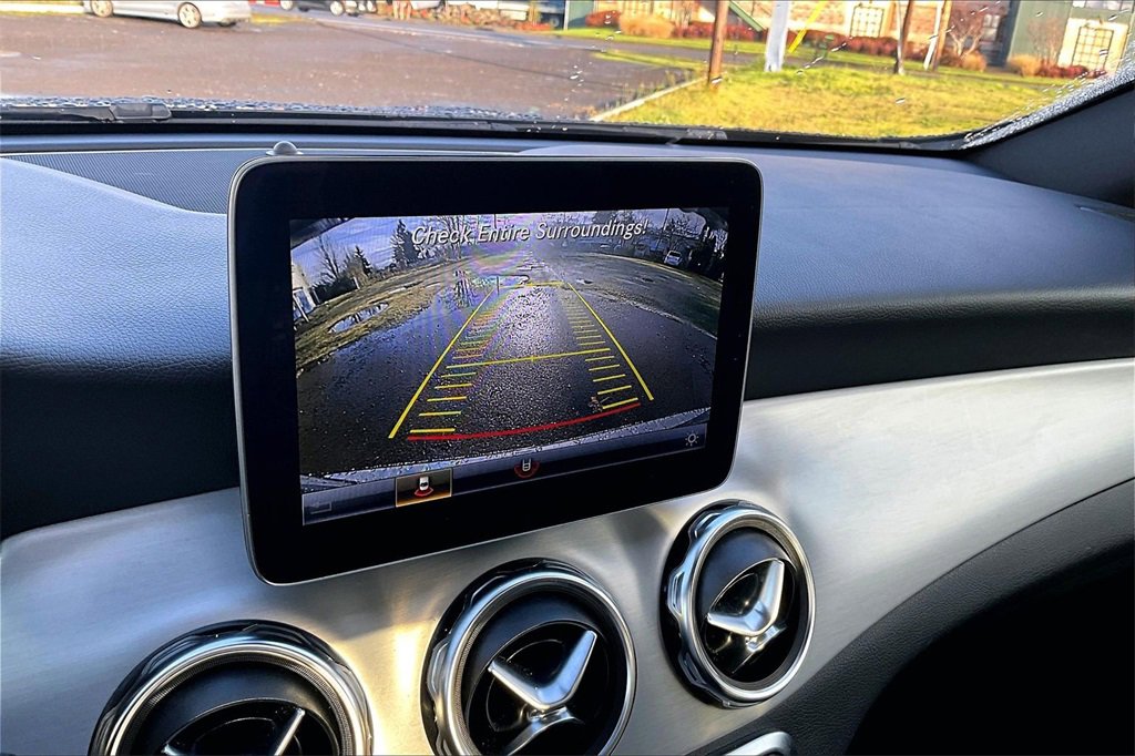 Used 2018 Mercedes-Benz GLA 250 4MATIC image 30