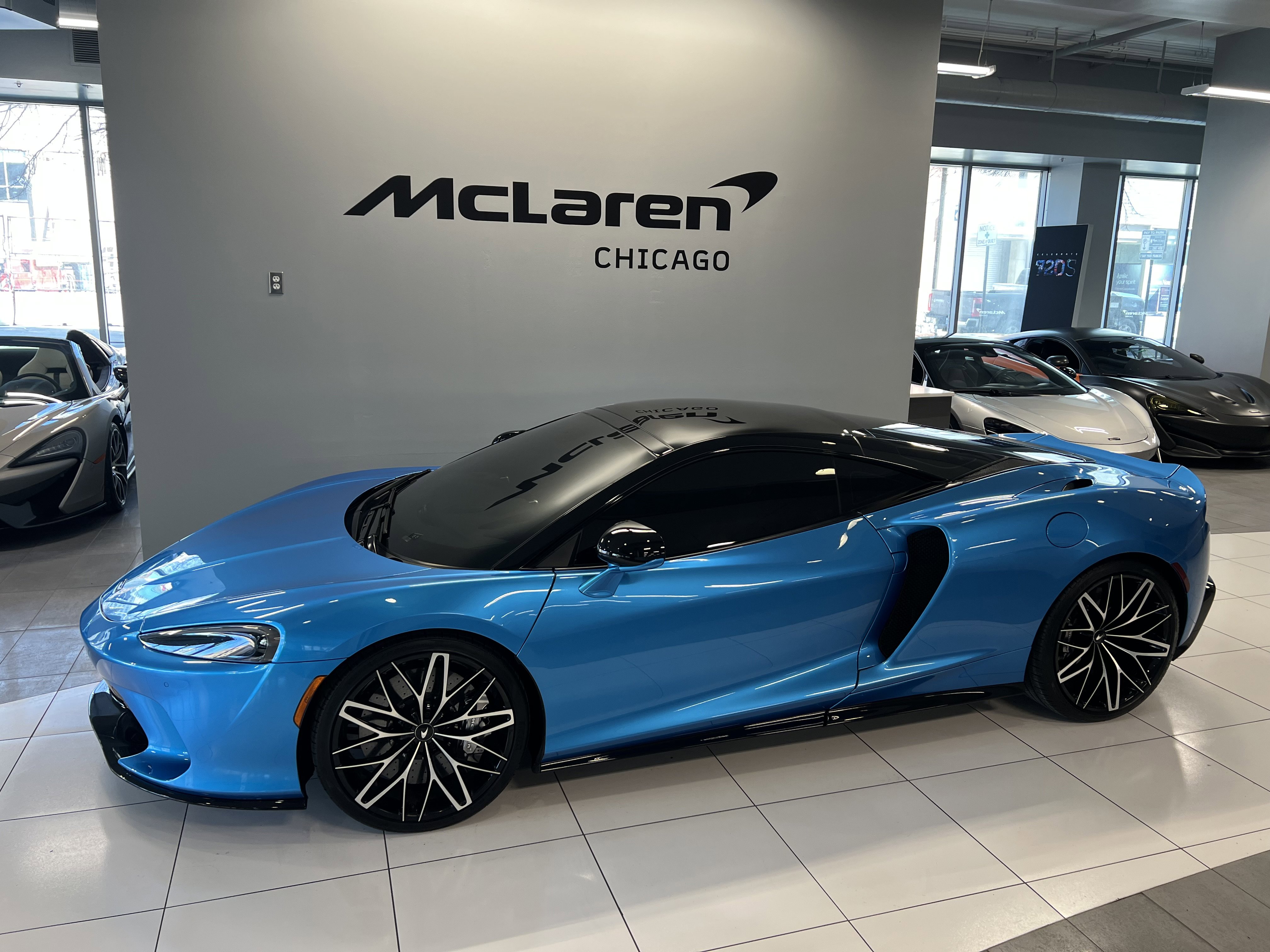 Used 2022 McLaren GT image 5