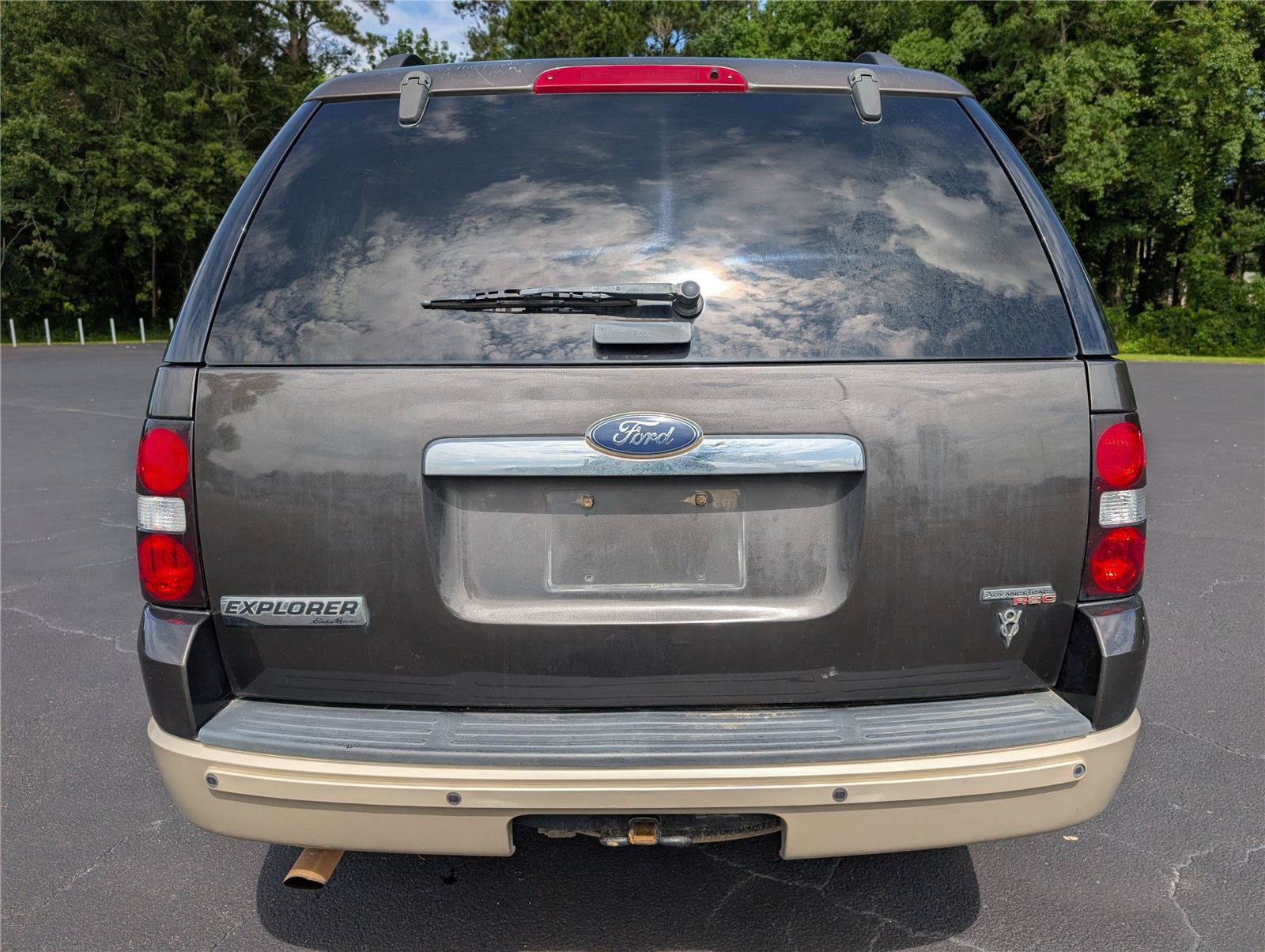 Used 2006 Ford Explorer Eddie Bauer RWD image 4