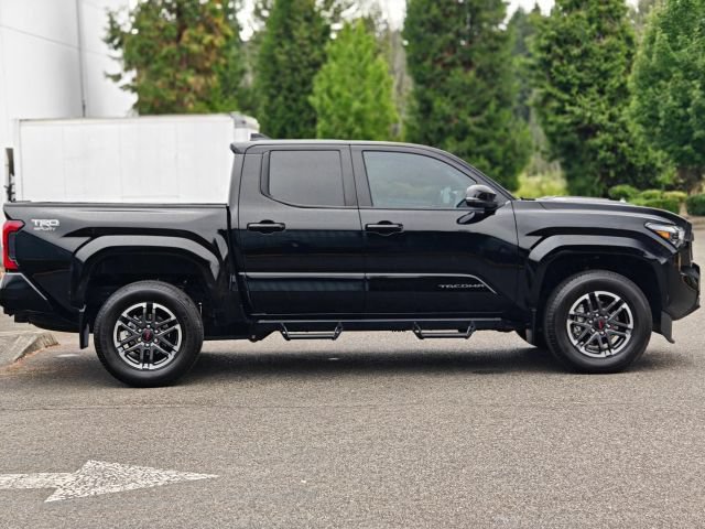 Used 2024 Toyota Tacoma TRD Sport w/ TRD Sport Upgrade Package AWD/4WD image 19