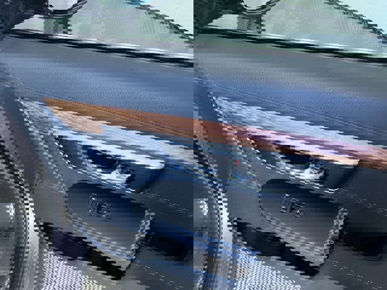 Used 2021 Honda CR-V EX image 30