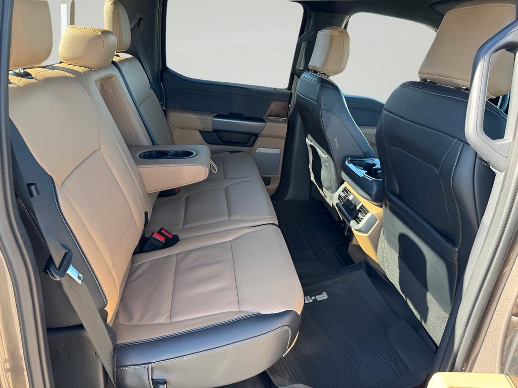 Used 2022 Ford F150 Lariat w/ Max Trailer Tow Package image 17