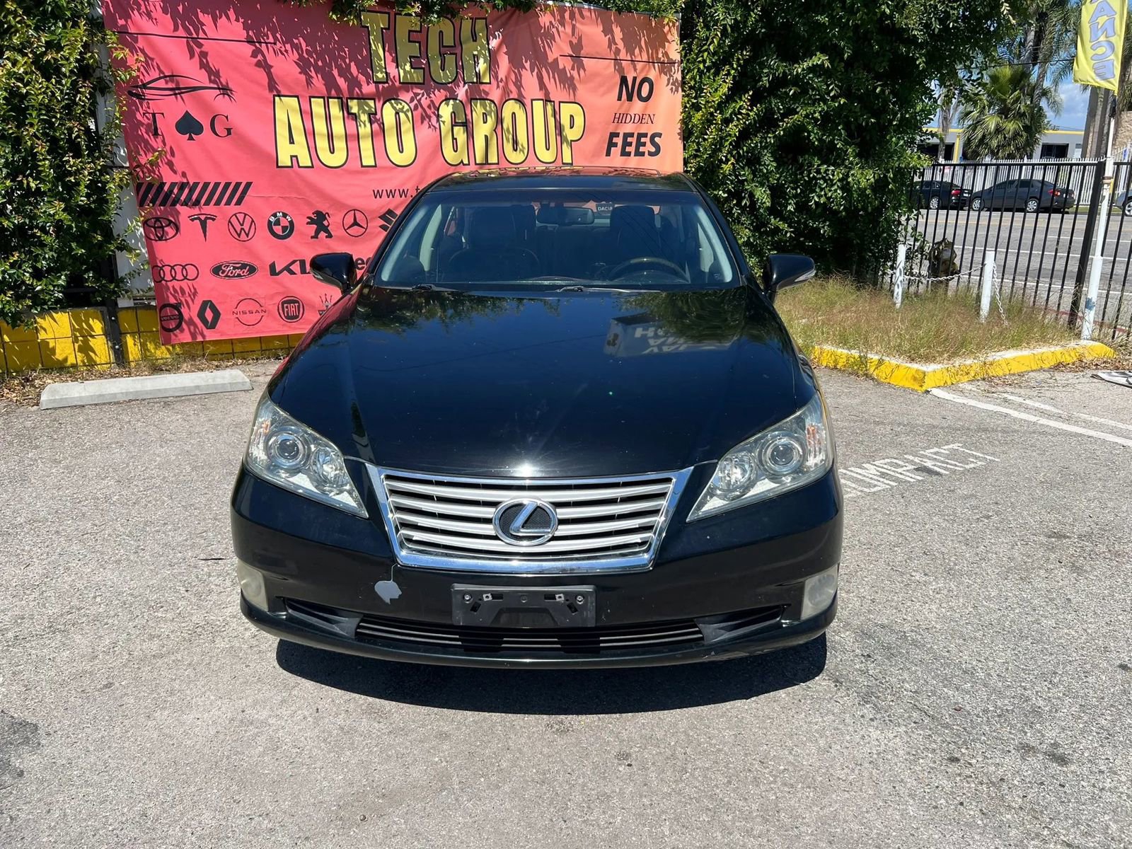 Used 2010 Lexus ES 350 image 2
