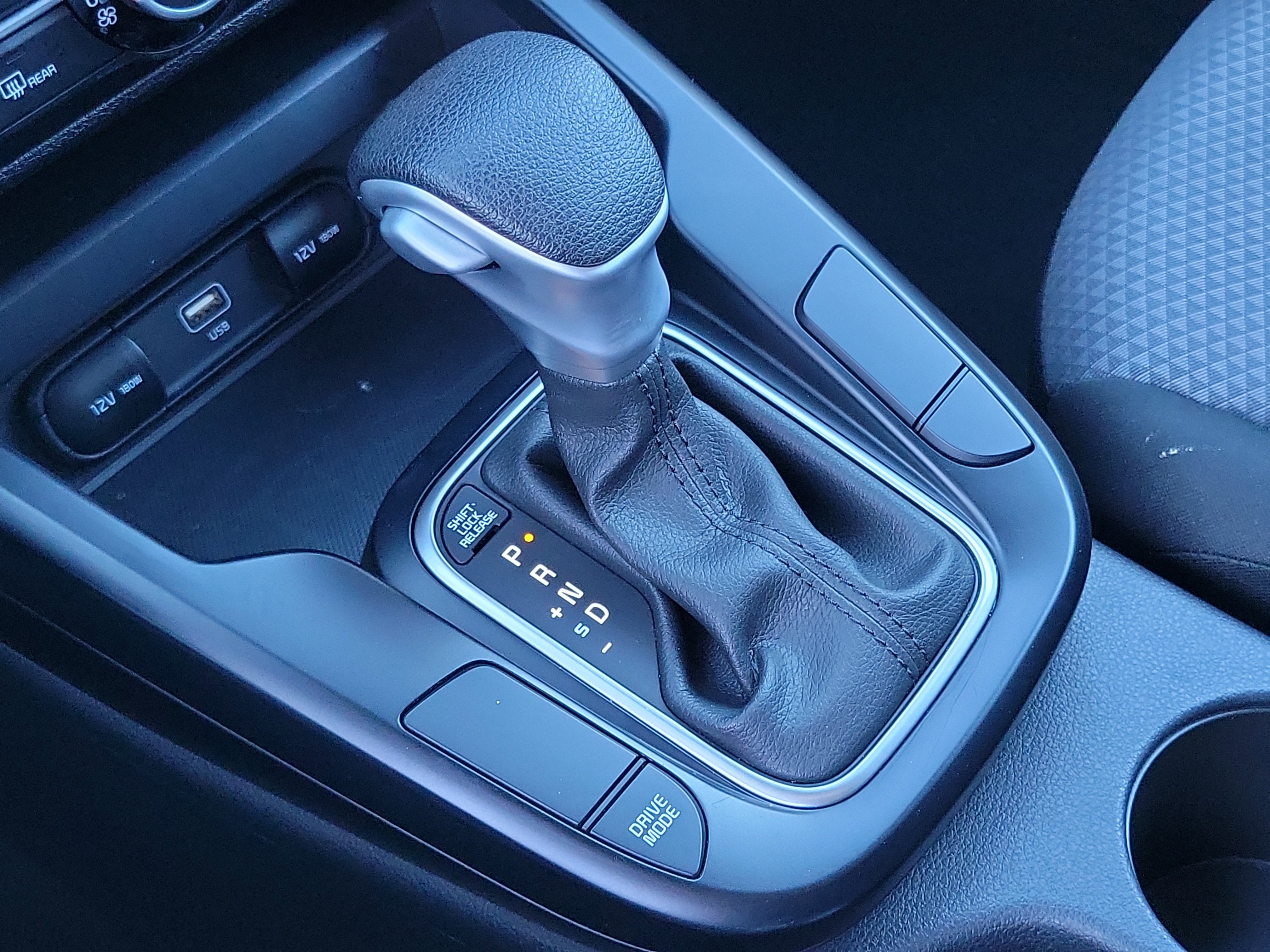 Used 2025 Kia Soul LX image 12