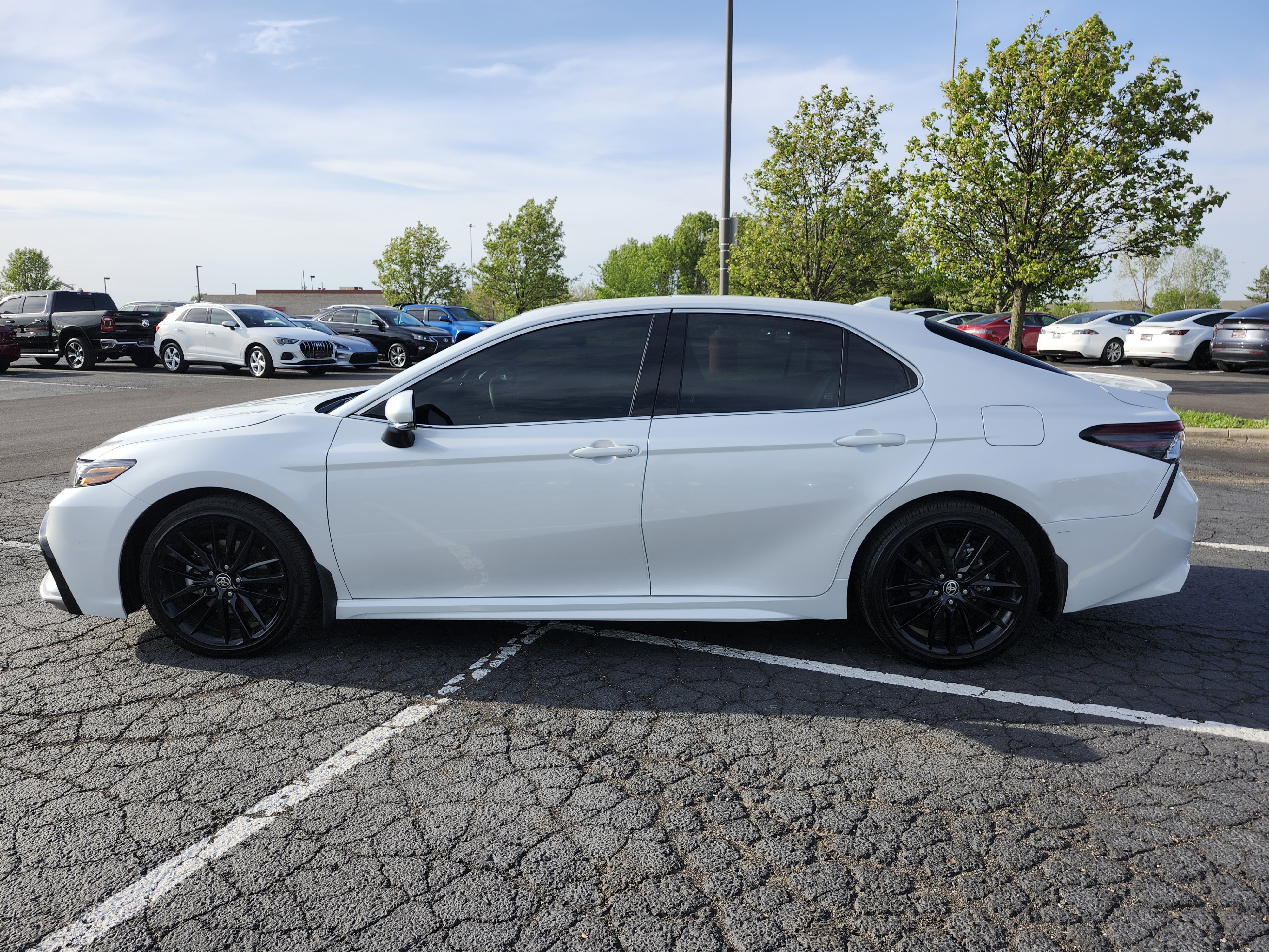 Used 2024 Toyota Camry XSE w/ Navigation Package image 16
