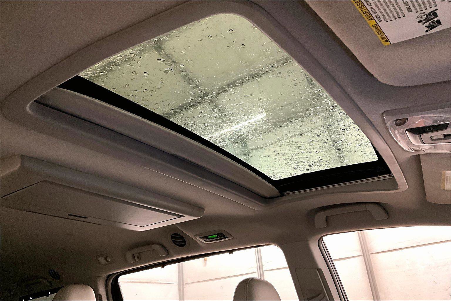 Used 2014 Toyota Sienna XLE image 22