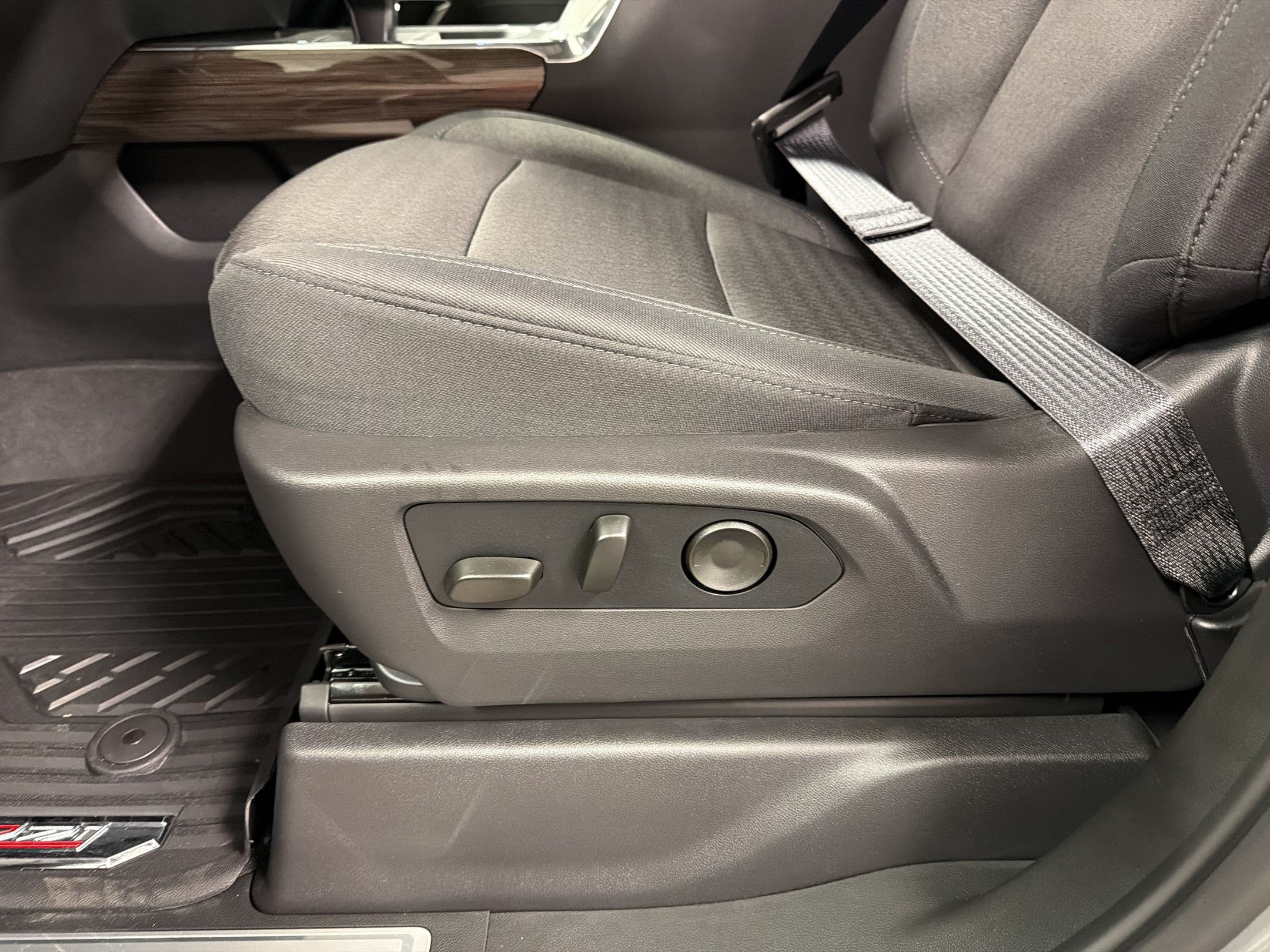 New 2026 Chevrolet Silverado 1500 RST AWD/4WD image 15