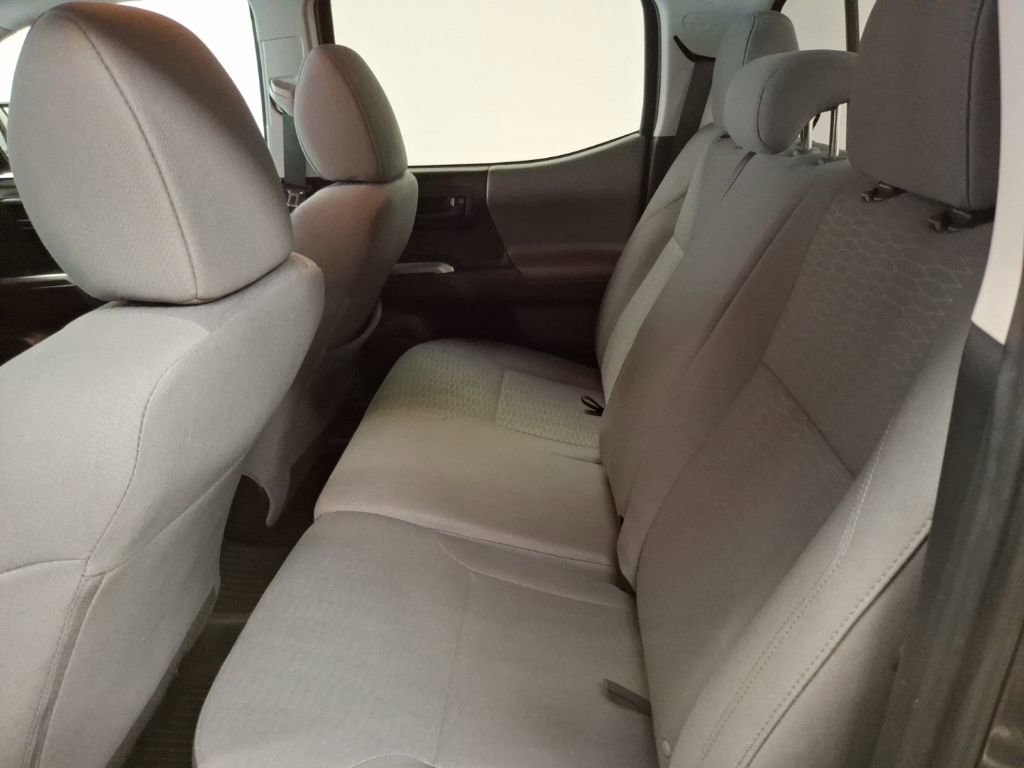 Used 2017 Toyota Tacoma SR5 w/ Tow Package image 9