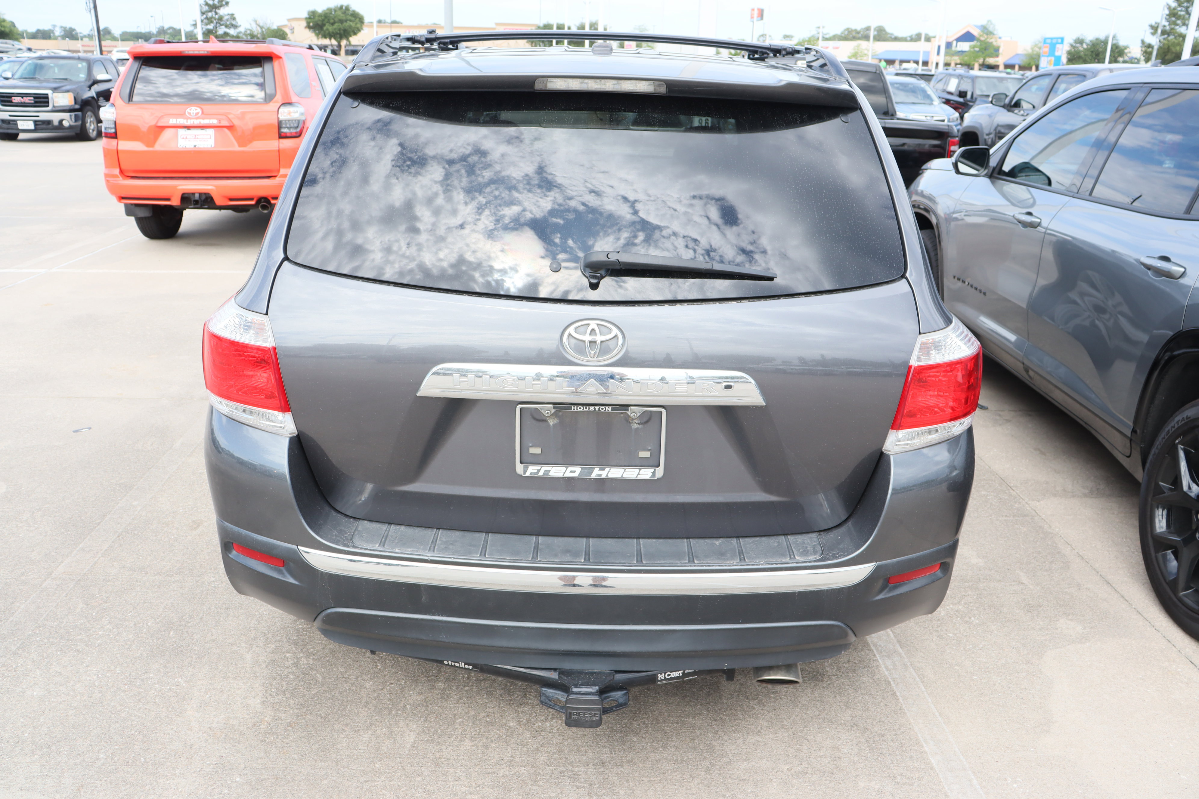 Used 2012 Toyota Highlander Limited w/ Tow Pkg image 8