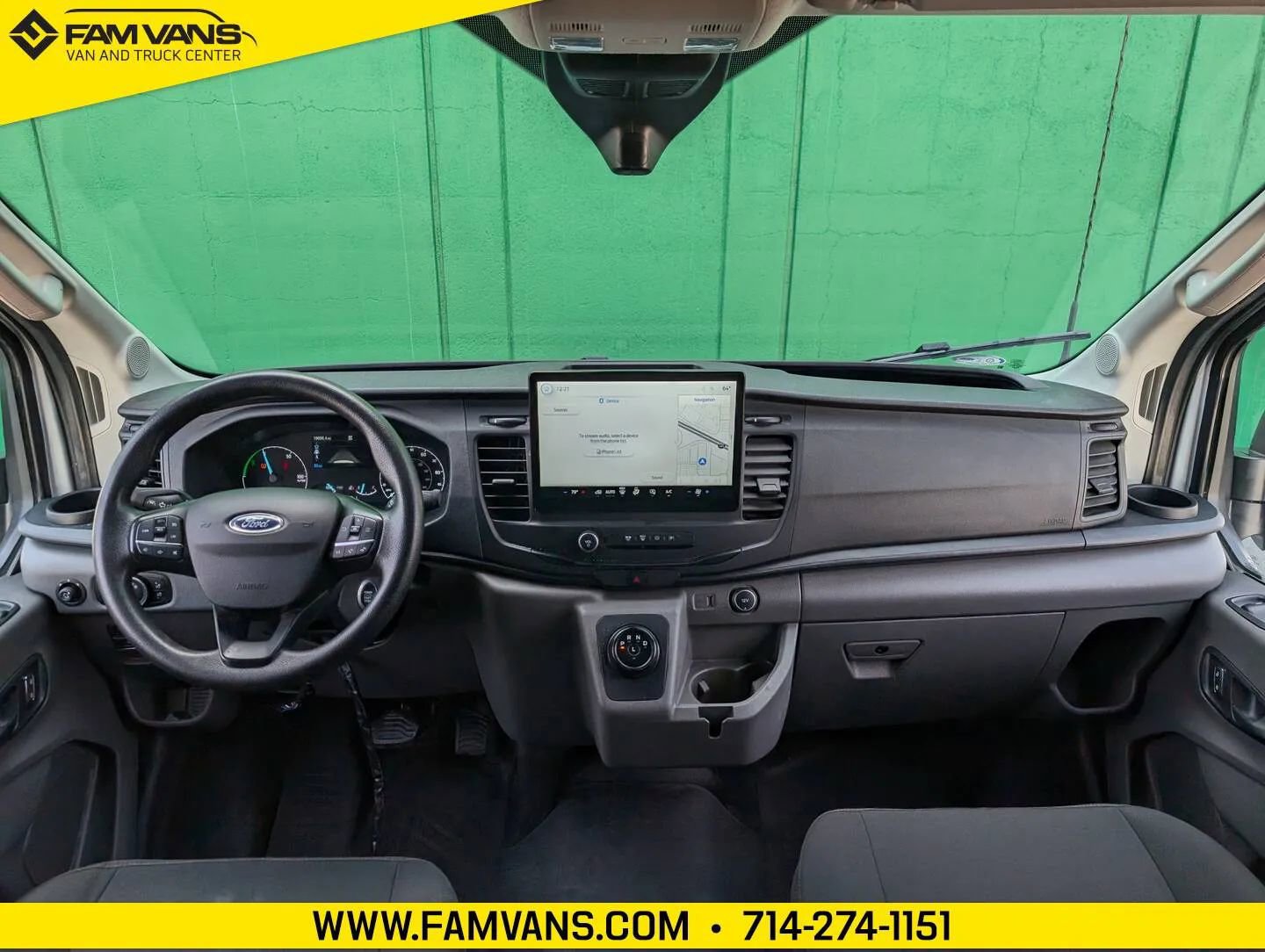 Used 2022 Ford E-Transit 148 High Roof Extended RWD image 22