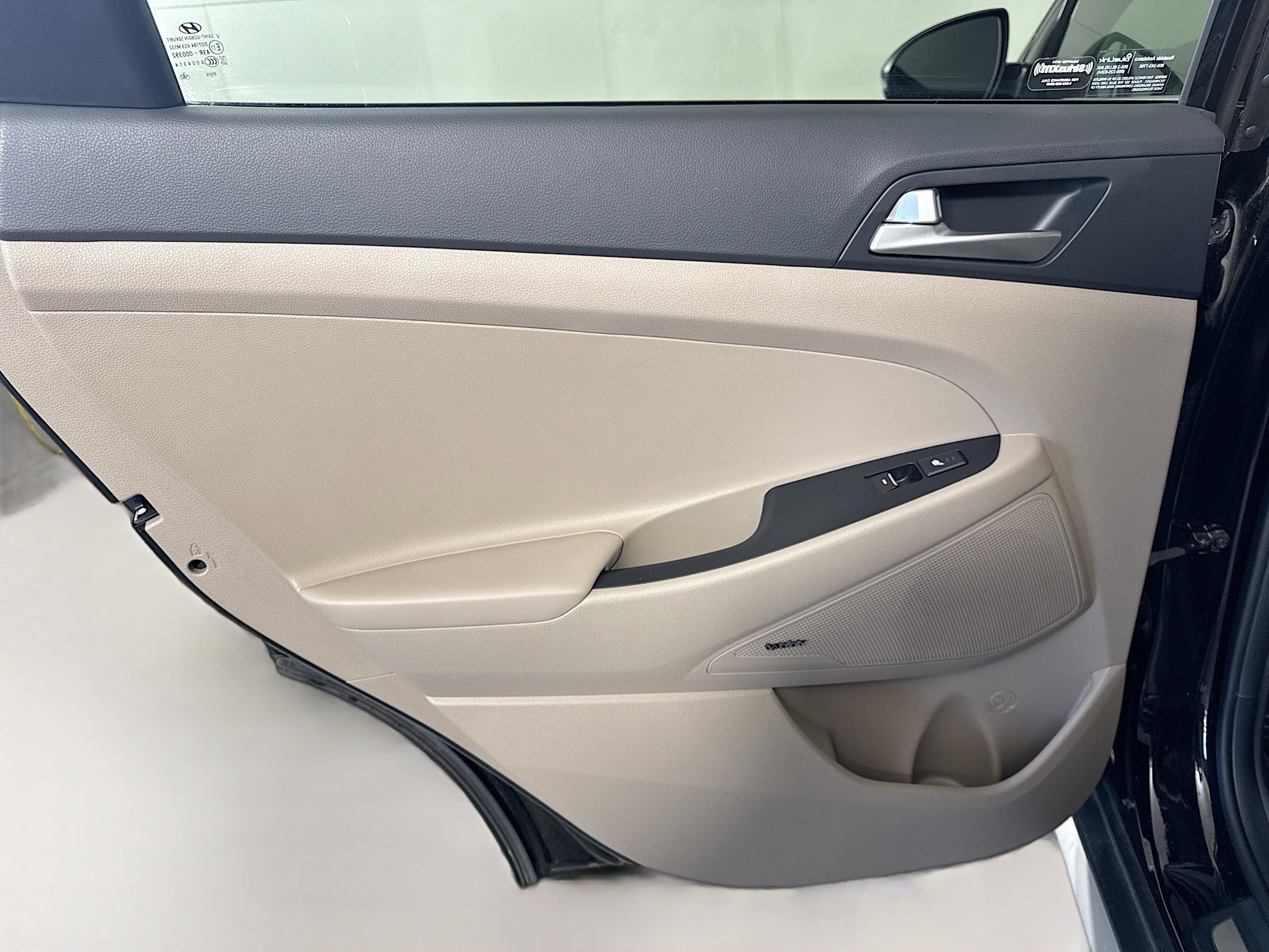 Used 2020 Hyundai Tucson Ultimate w/ Cargo Package image 26