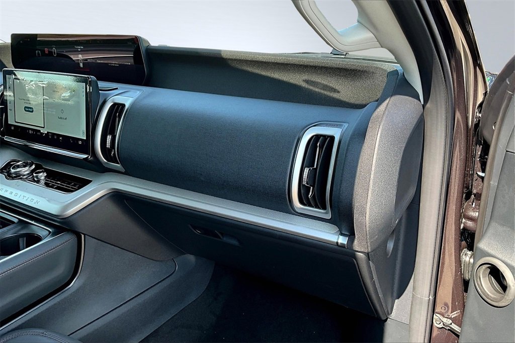 New 2025 Ford Expedition Max Active image 22