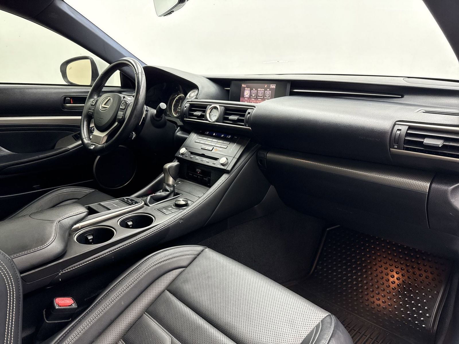 Used 2015 Lexus RC 350 w/ F Sport w/Summer Tires image 34