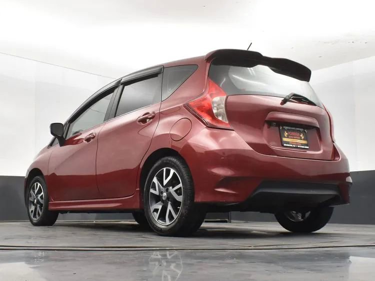 Used 2015 Nissan Versa Note SR FWD image 12