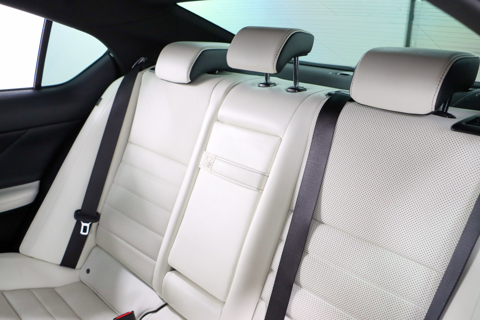 Used 2022 Lexus IS 350 F Sport RWD image 25