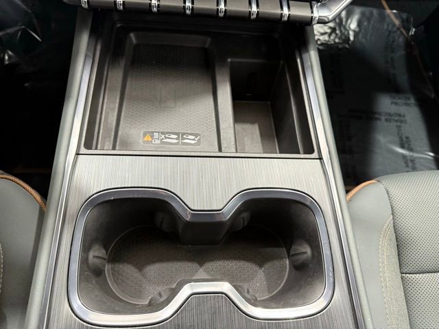 Used 2025 GMC Acadia AT4 image 37