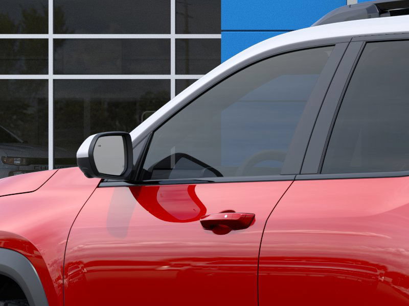 New 2025 Chevrolet Equinox ACTIV w/ Safety and Technology Package FWD image 12