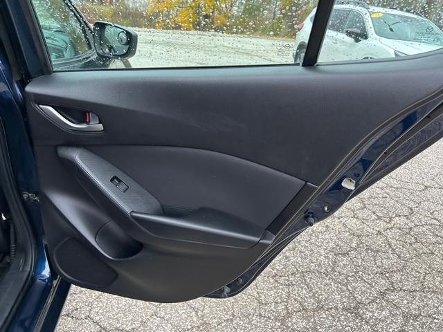 Used 2015 MAZDA MAZDA3 i Sport image 26