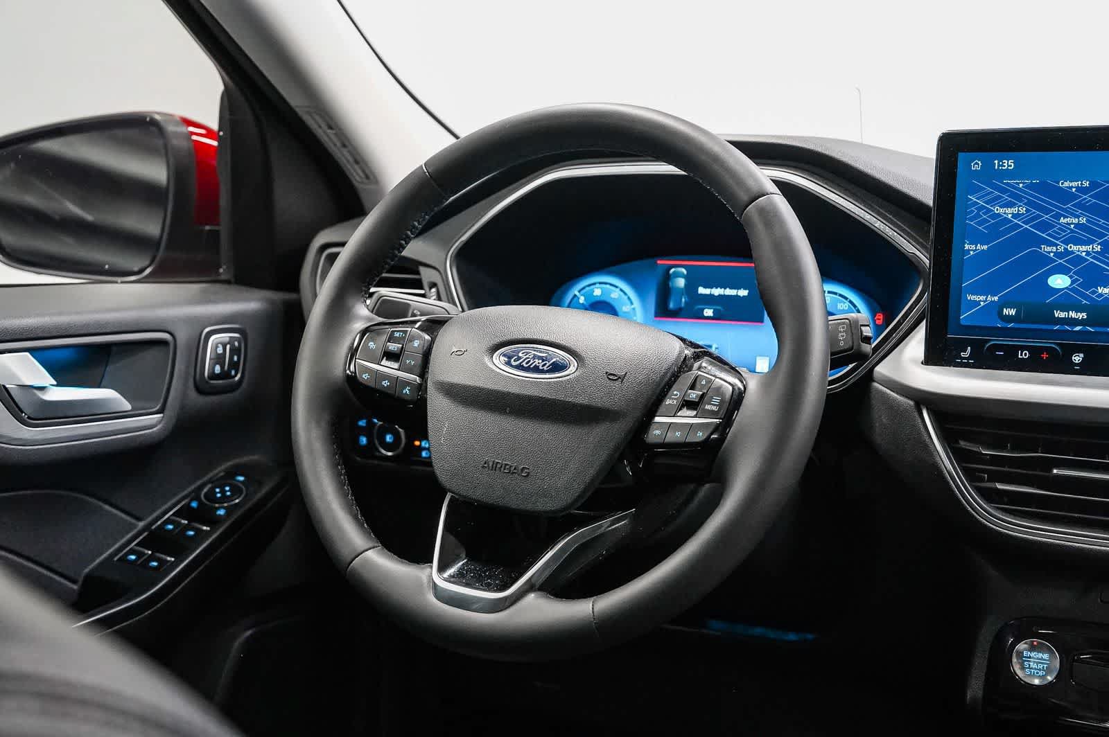 Used 2023 Ford Escape SE w/ PHEV Premium Package FWD image 15