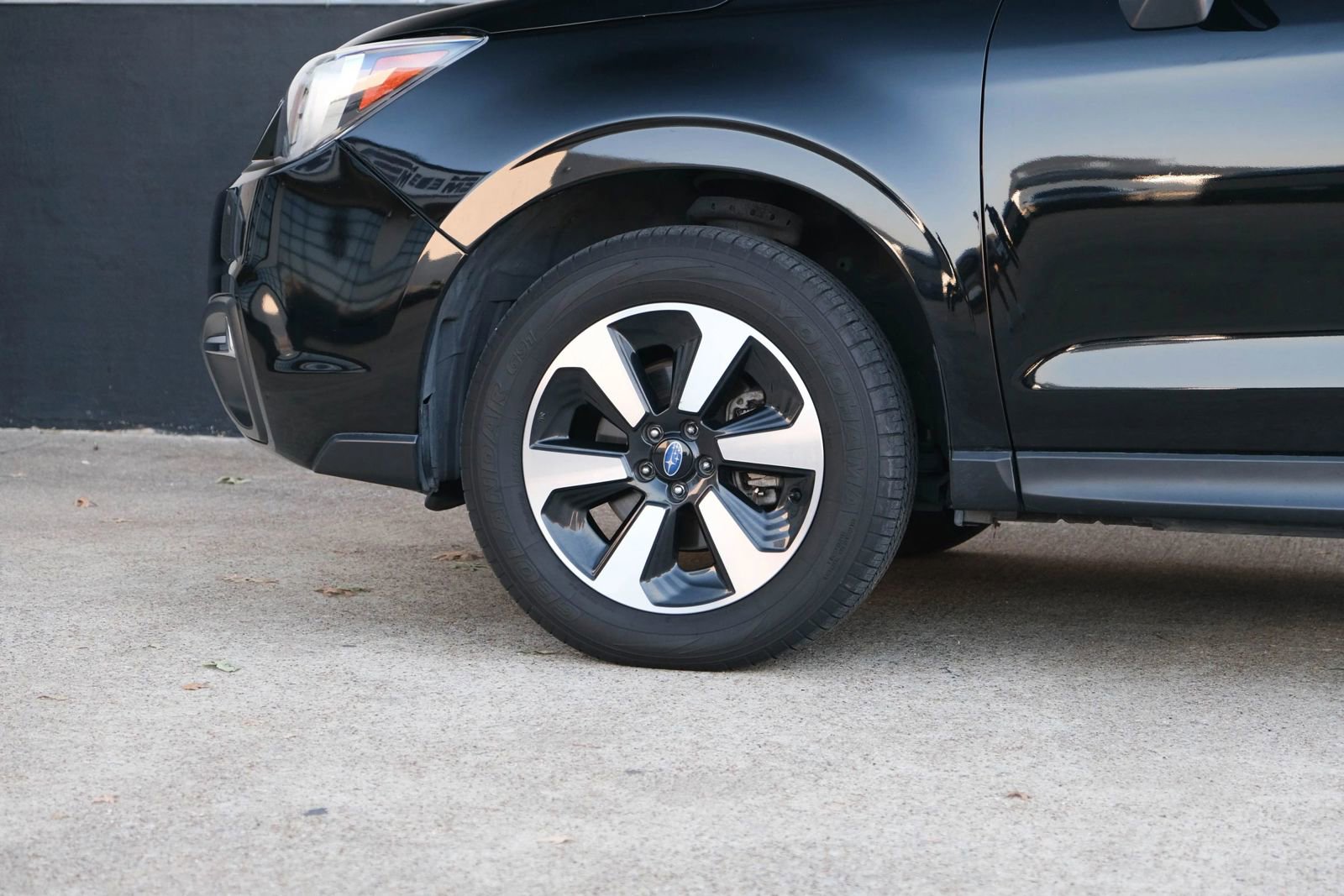 Used 2017 Subaru Forester 2.5i Limited w/ Popular Package #2 image 9