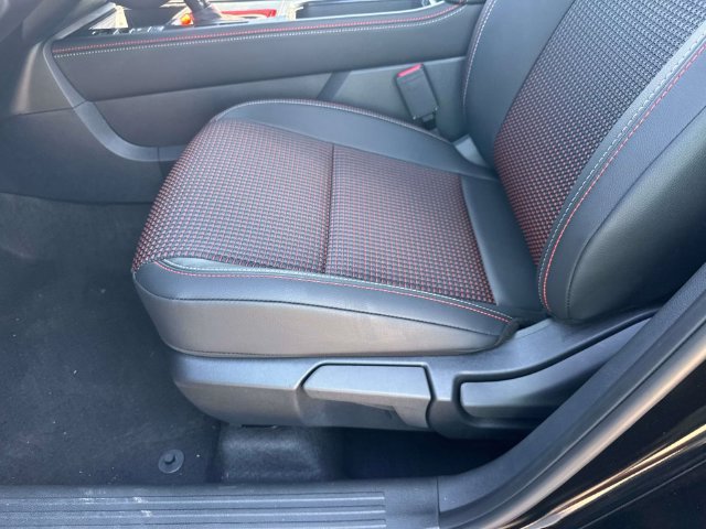 New 2027 Nissan Kicks SR FWD image 19